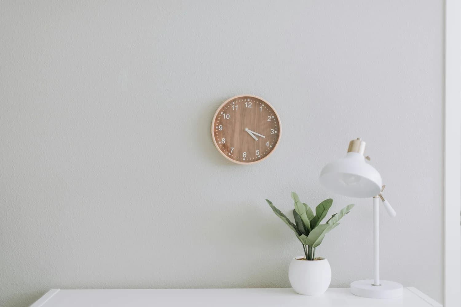 How to Schedule Your Week with God: A Christian Guide to Time Management and Peace